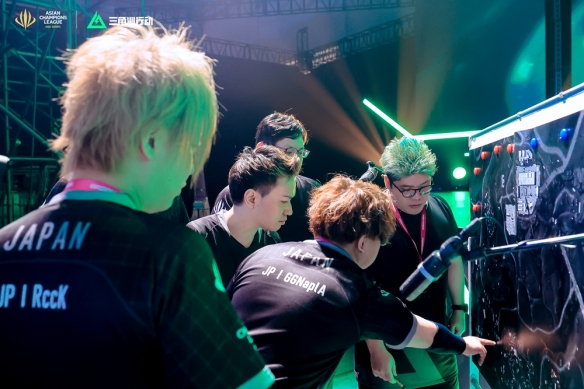 这显示他在 这显示他在